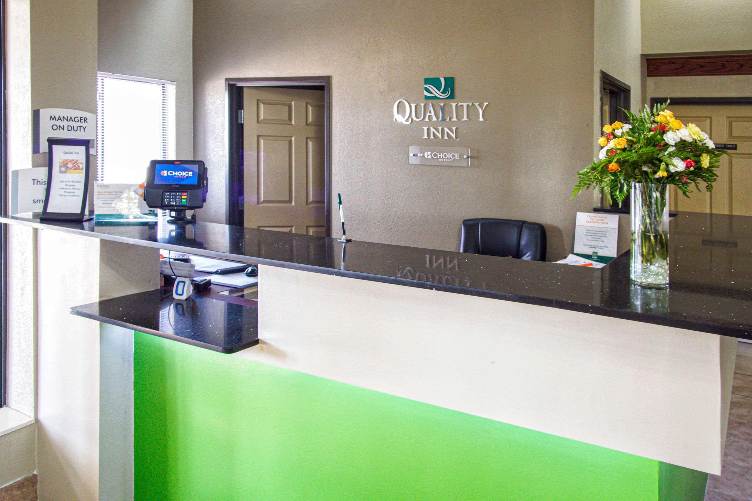 Quality Inn Moore - Oklahoma City Buitenkant foto