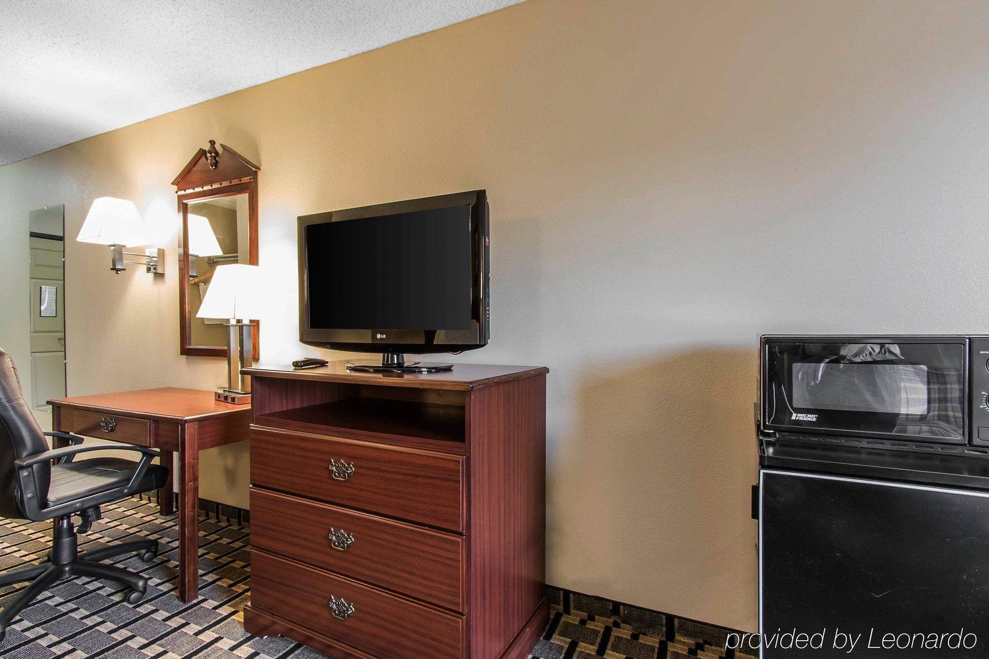 Quality Inn Moore - Oklahoma City Buitenkant foto
